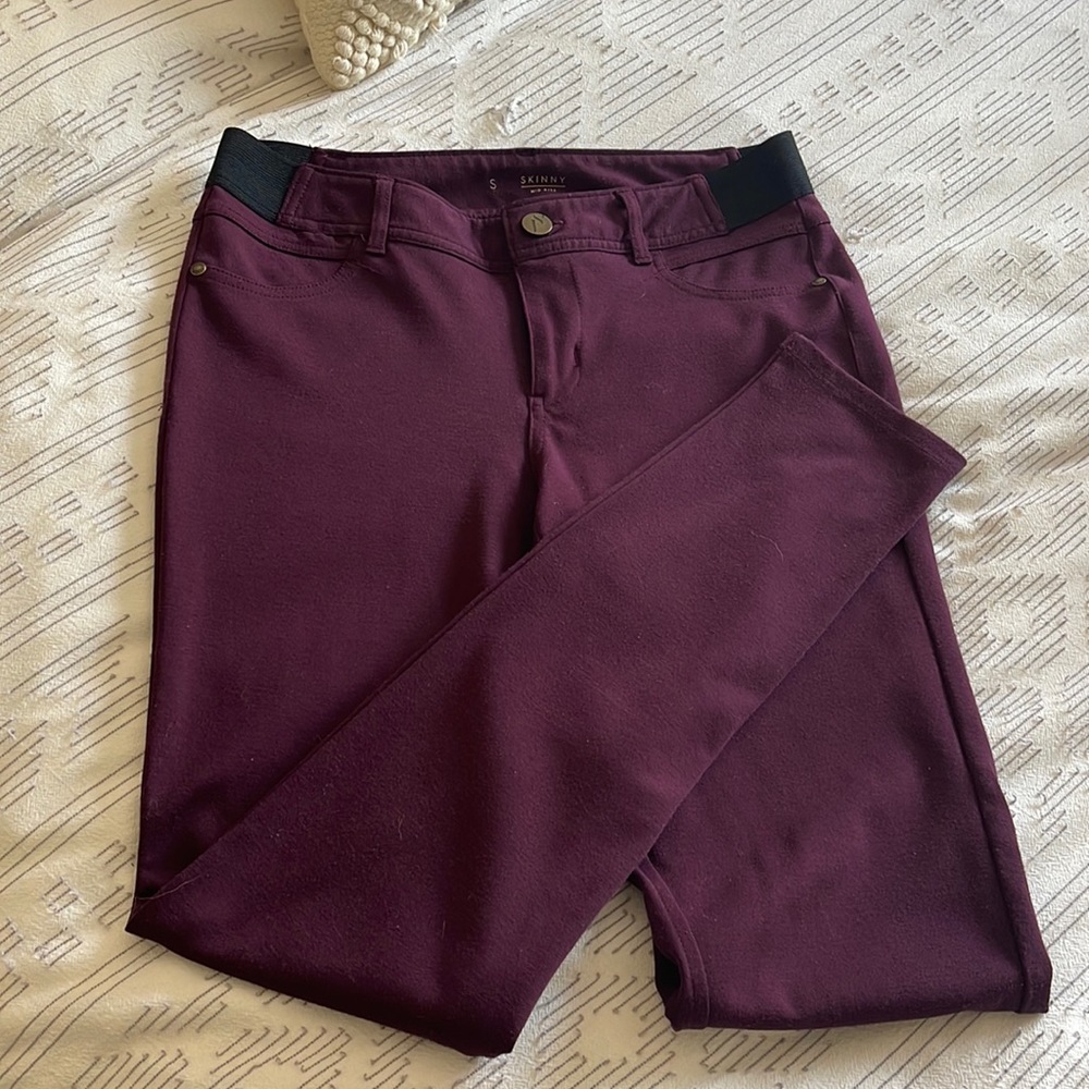 Fabric mid-rise skinny pants 💕